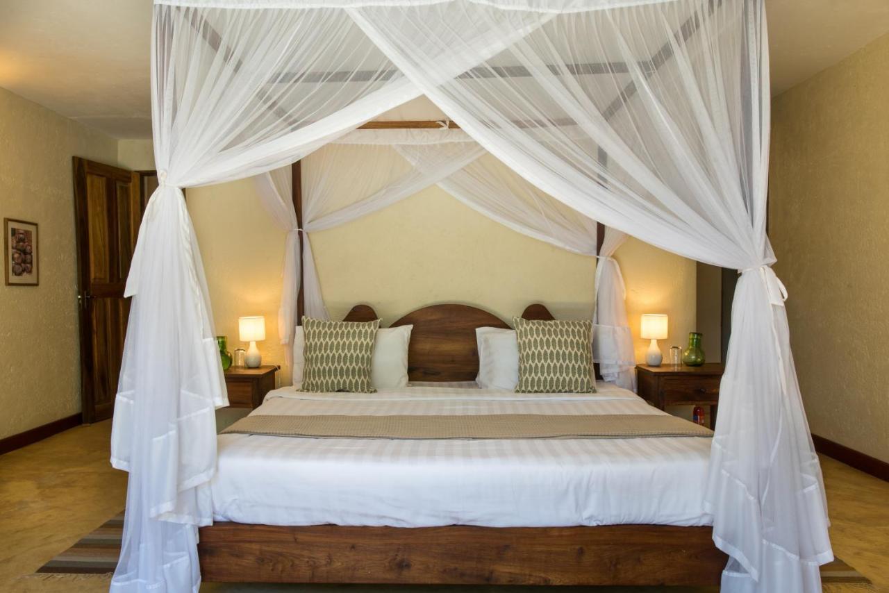 Kili Villa Kilimanjaro Luxury Retreat Аруша Экстерьер фото